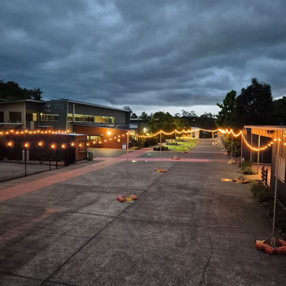 Lighting Up Memories – Festoon Lighting & GIANT 2024 Sign for Year 12 Graduation