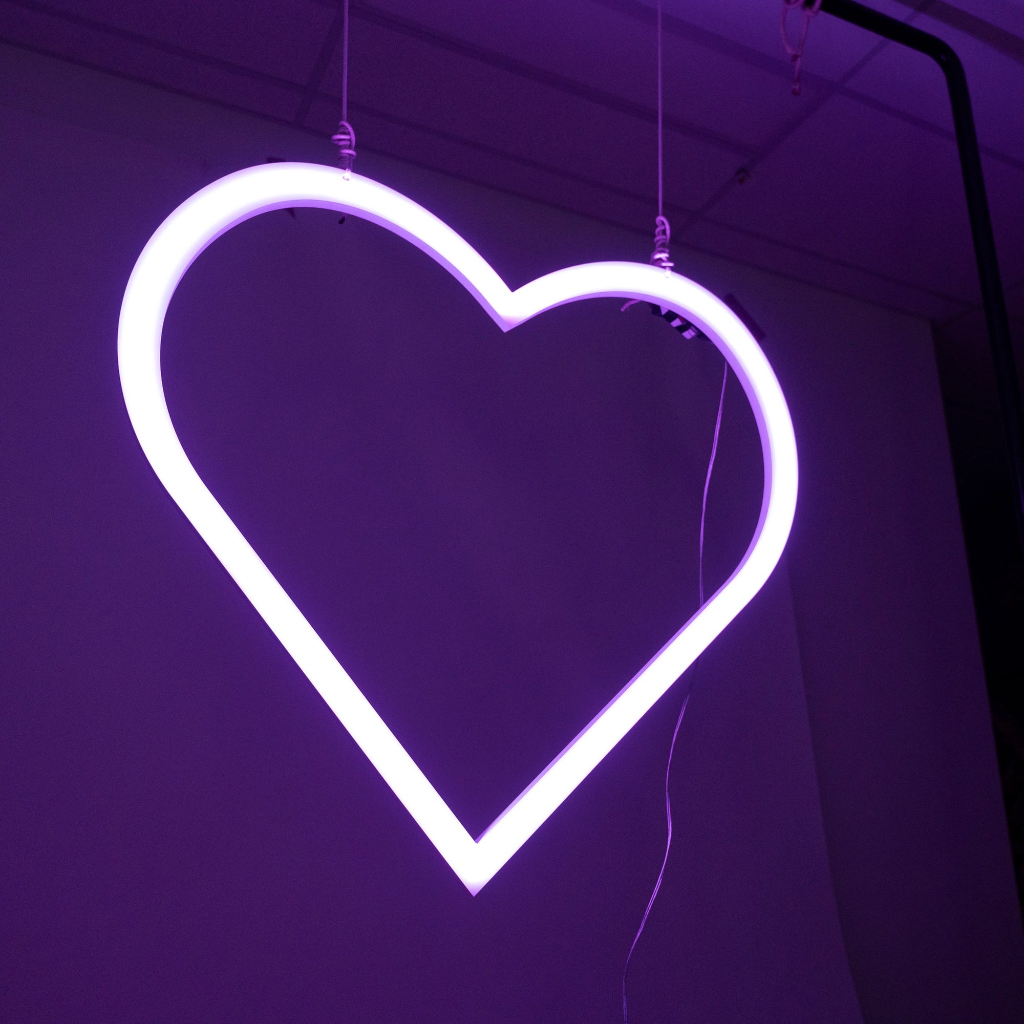 Skinny Heart Pixel Neon - Neon Sign Hire Brisbane